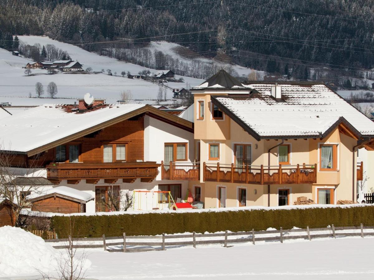 Apartment In Altenmarkt In Pongau Near Ski Area Altenmarkt im Pongau Kültér fotó